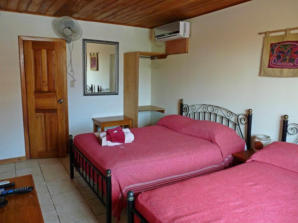 Hotel Posada Isla Chica Bocas del Toro Habitación foto