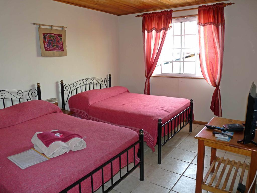 Hotel Posada Isla Chica Bocas del Toro Habitación foto